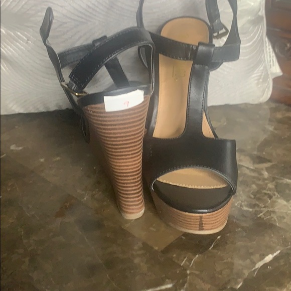 Wedges - Picture 2 of 3